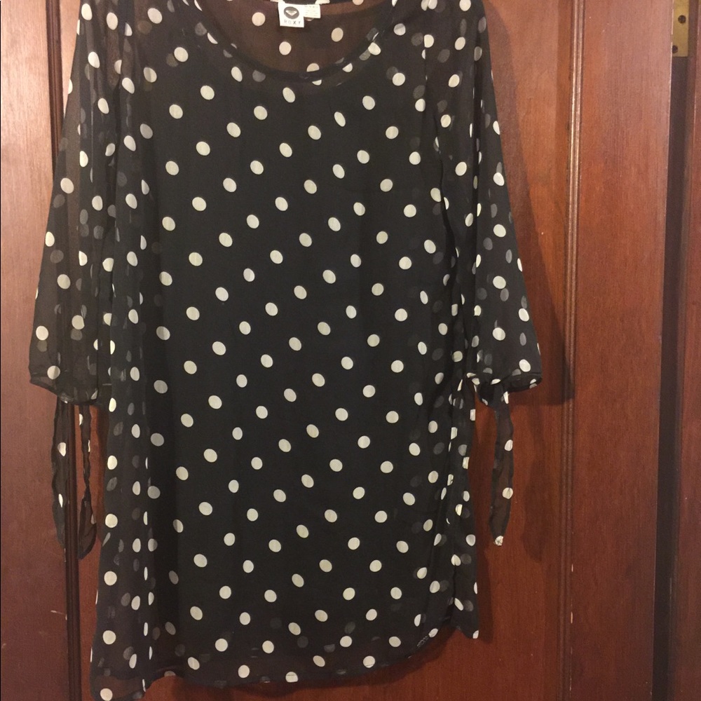 ❤️ Roxy Black and polka dot polyester top..  size XS.